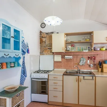 Holiday home House Fumes